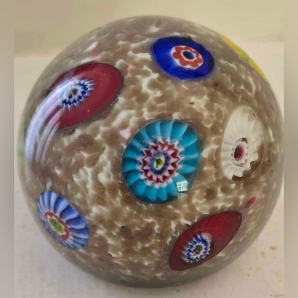 Vintages 1970’s Millefiori Paperweight - ABSOLUTELY STUNNING! No chips/cracks! - Picture 1 of 13